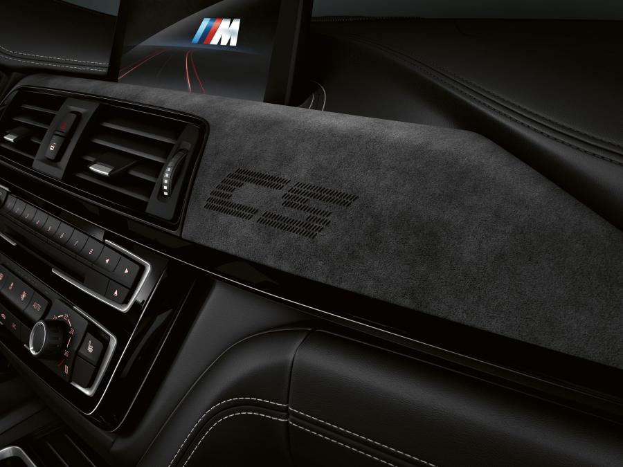Детали интерьера BMW M3 CS (F80) 2018 года  (WW) (фото 16 из 94)
